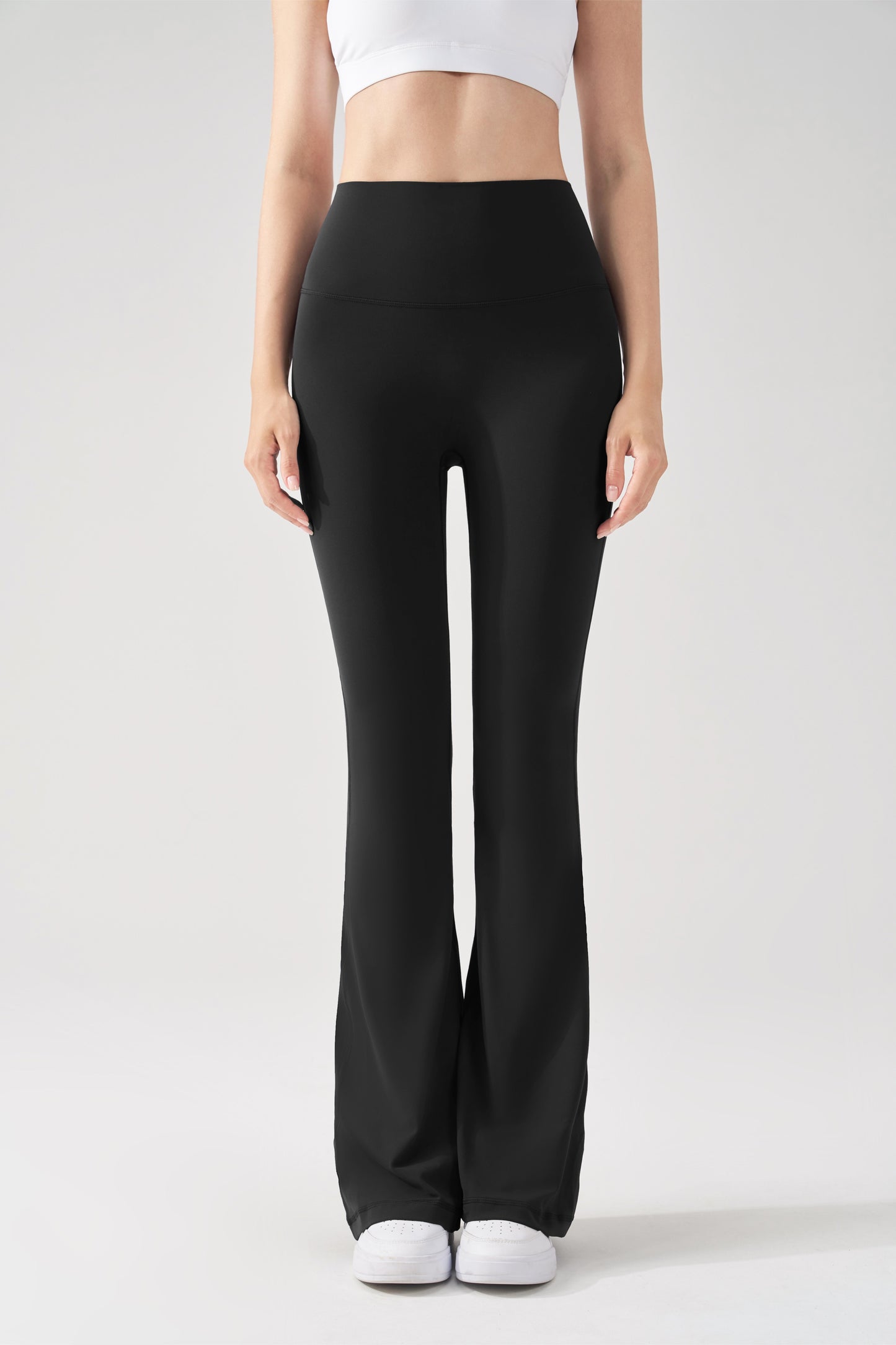 ela™ Cloud-Flow High-Rise Flared Pant