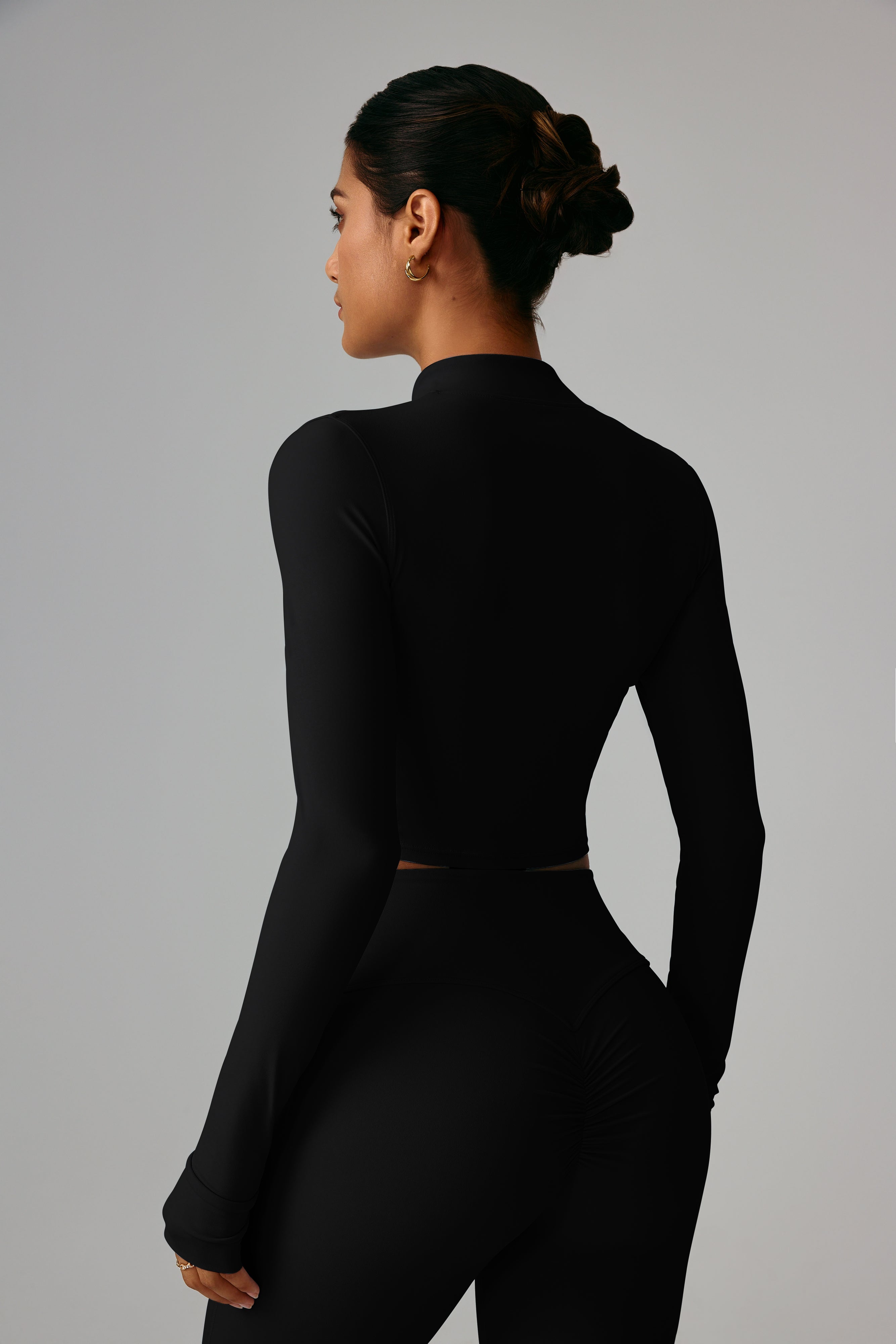 ela Cloud-Lift Cropped Zip Jacket