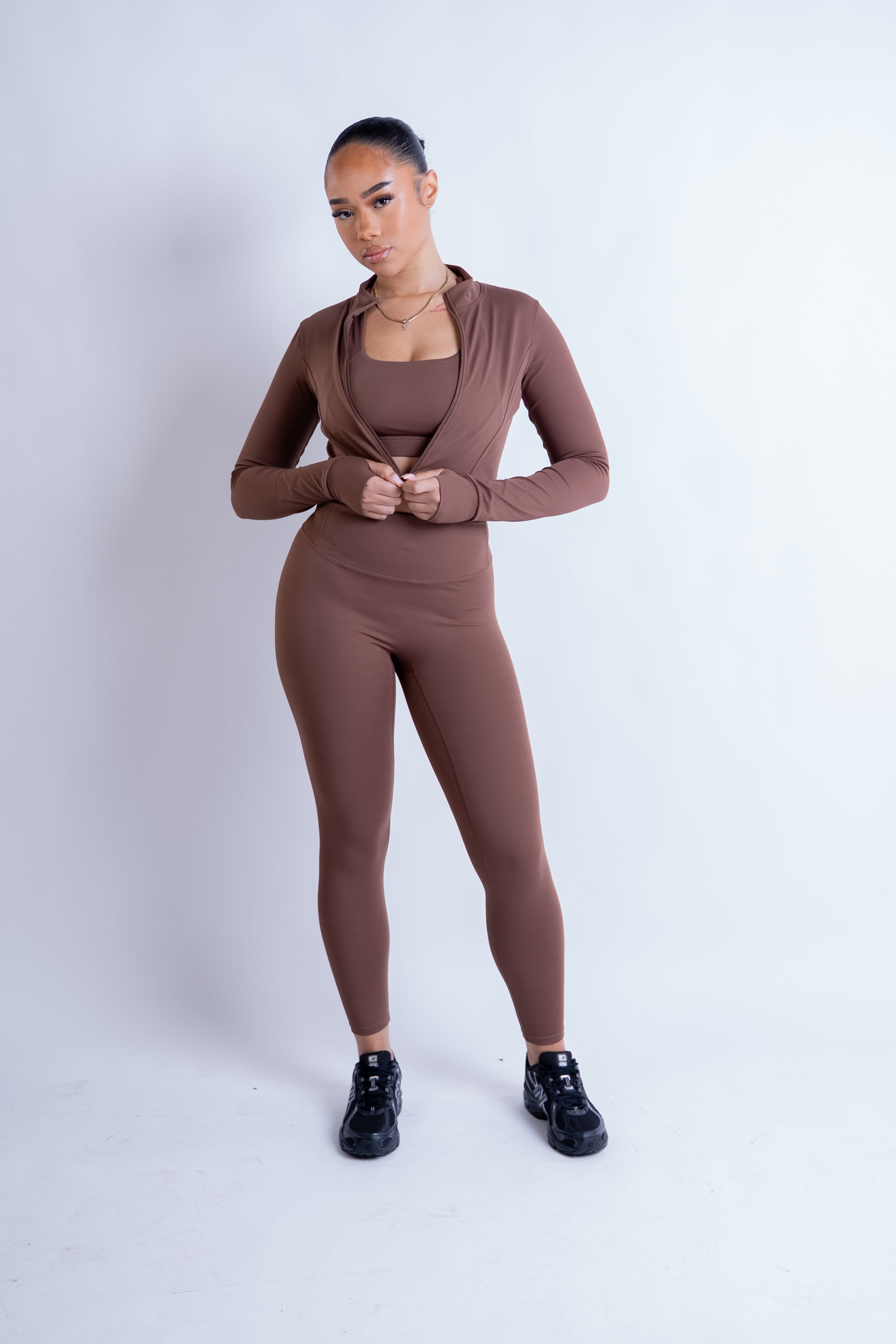 ela Cloud-Lift Cropped Zip Jacket